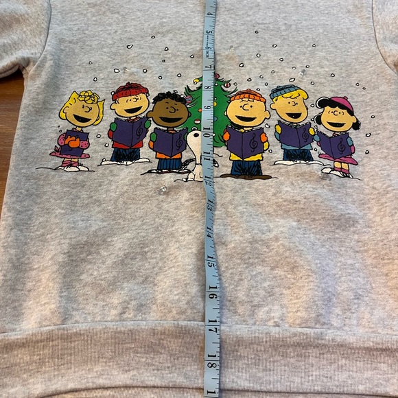 Gray Peanuts Christmas Sweatshirt lights up! child size 7 - Picture 7 of 9